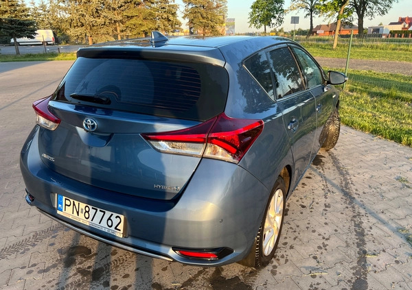 Toyota Auris cena 72500 przebieg: 102000, rok produkcji 2018 z Konin małe 22